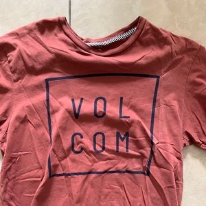 Volcom t shirt